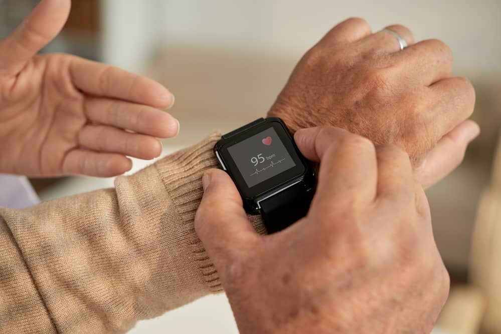 Best Medical Alert Smart Watches for Seniors | Medical Alert Advice